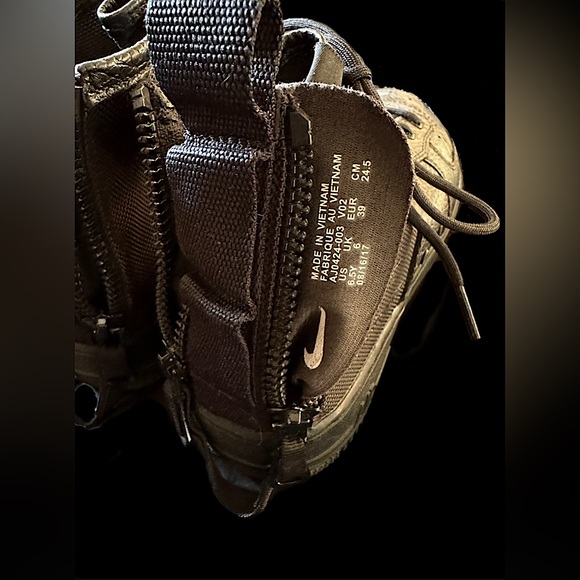 Nike SF-AF1 Mid "Triple Black" I/Preview - Picture 8 of 9